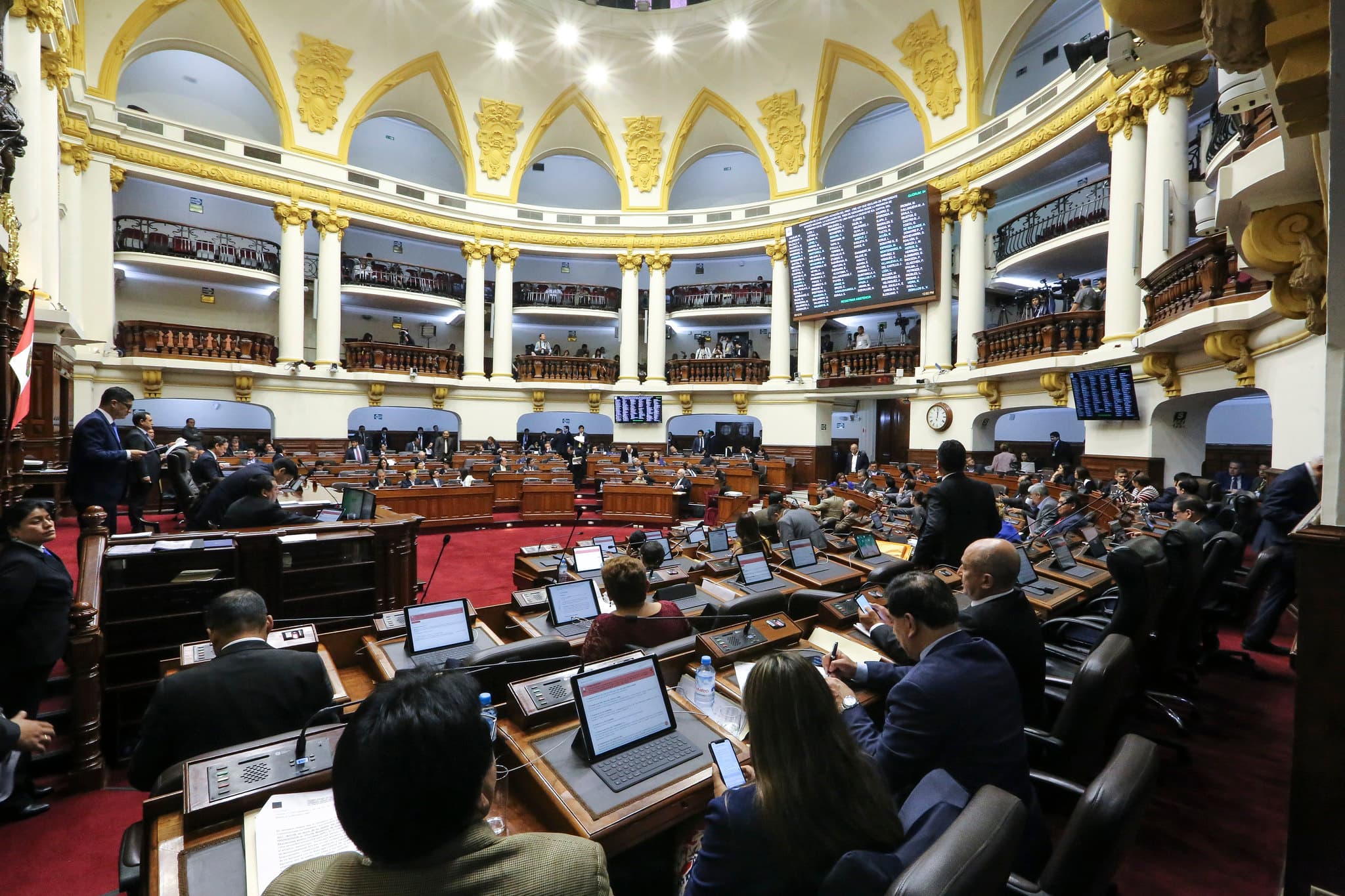 Gabinete de Aníbal Torres solicita hoy voto de confianza del Congreso