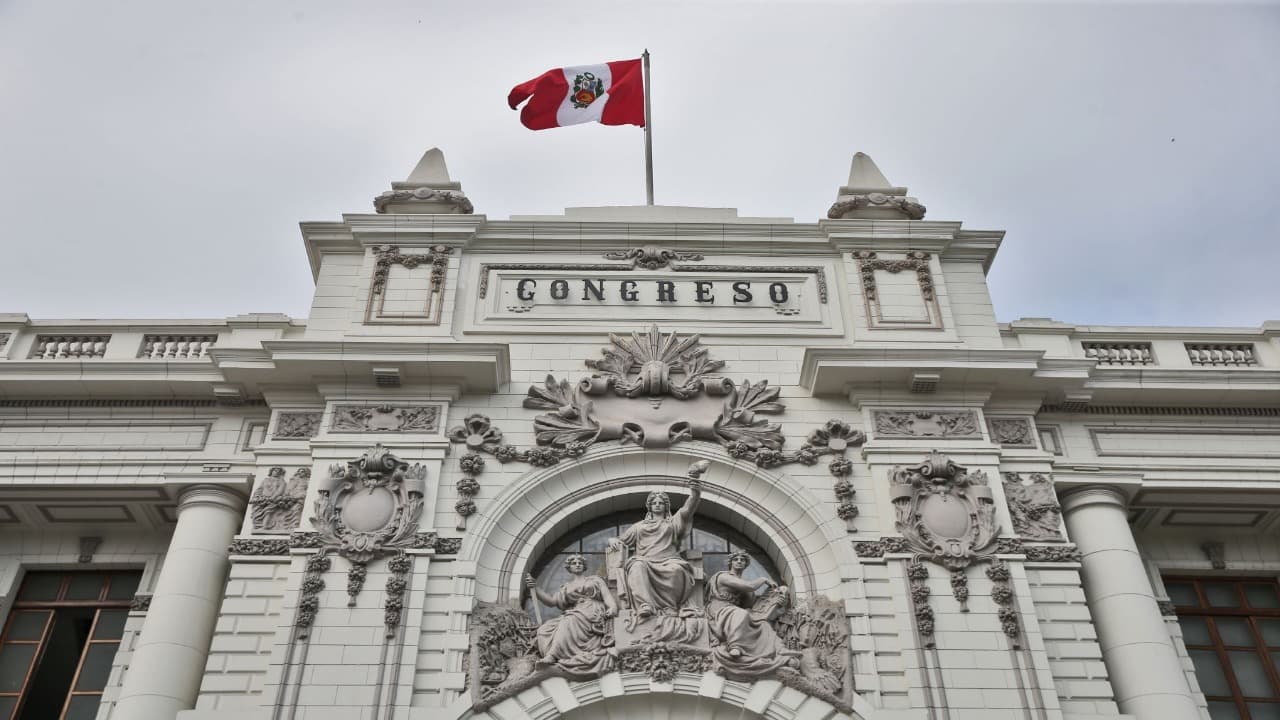 Congreso insiste en aprobar ley de retiro de fondos tras observación del Gobierno