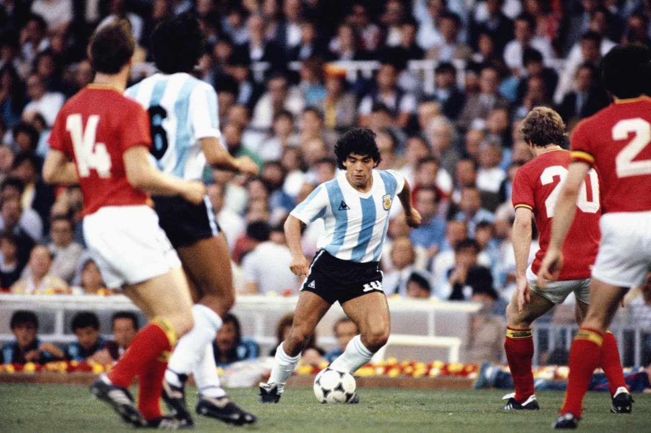 ¿Messi o hipoteca? Argentinos usan ahorros para cumplir el sueño de viajar al Mundial de Catar