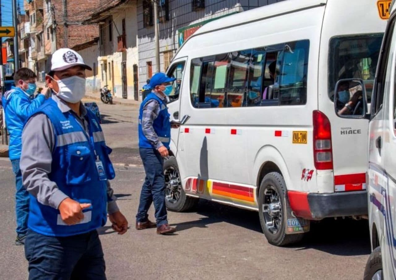 Ante transportistas que anunciaron paro, el Ministerio de Transportes y Comunicaciones también se comprometió a retirar a jefes de la Sutran y la ATU.