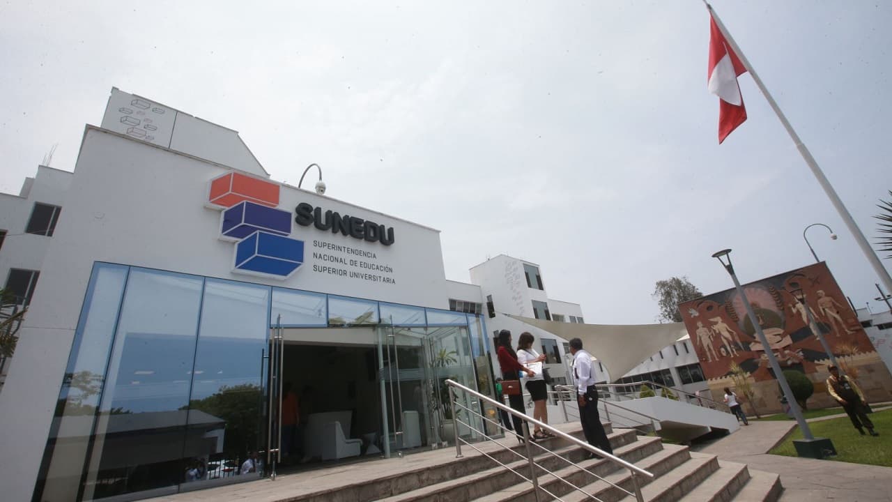 Congreso aprueba ley que modifica el consejo consultivo de Sunedu