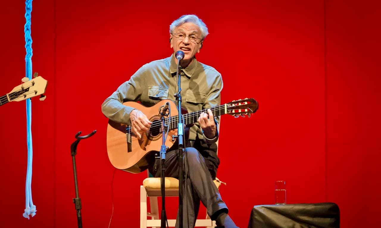 Caetano Veloso da positivo para la covid-19
