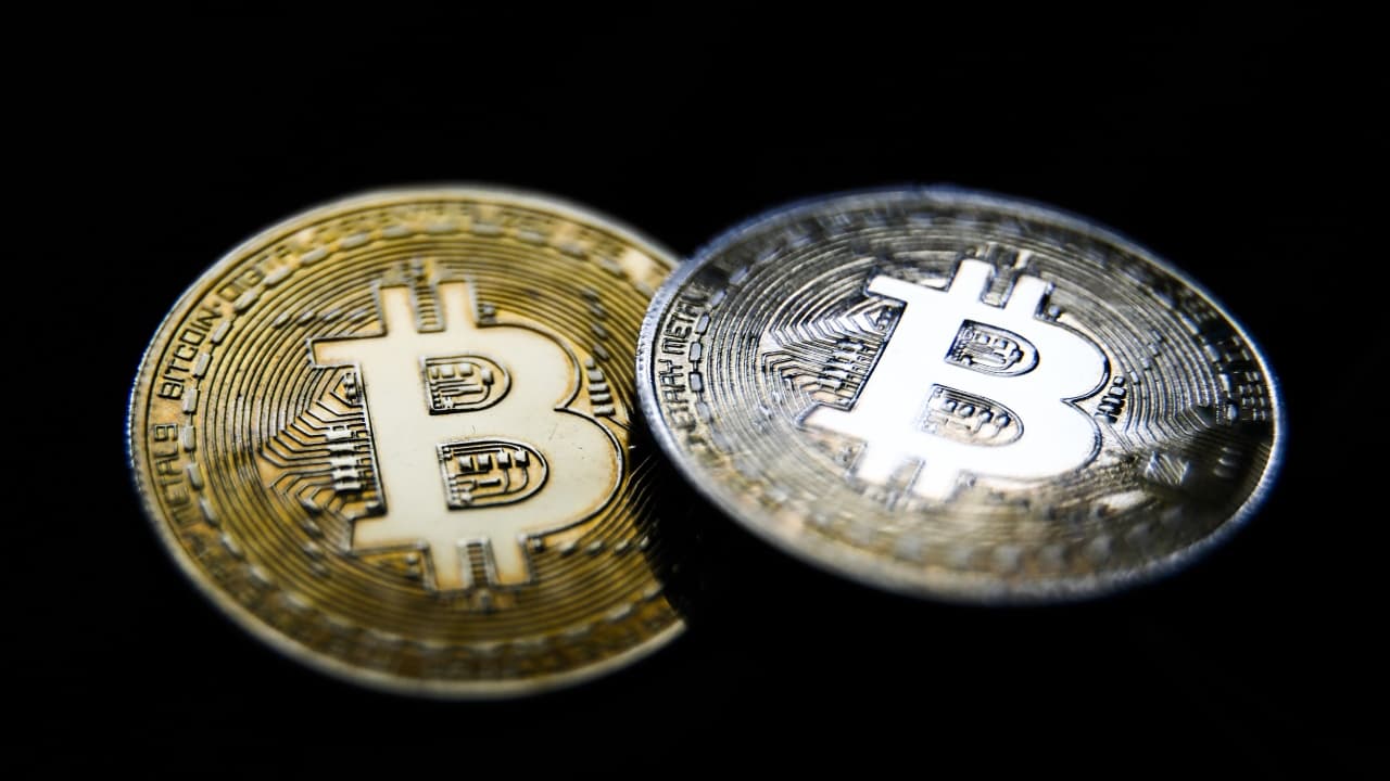 El bitcoin supera los US$30.000 por primera vez en 10 meses