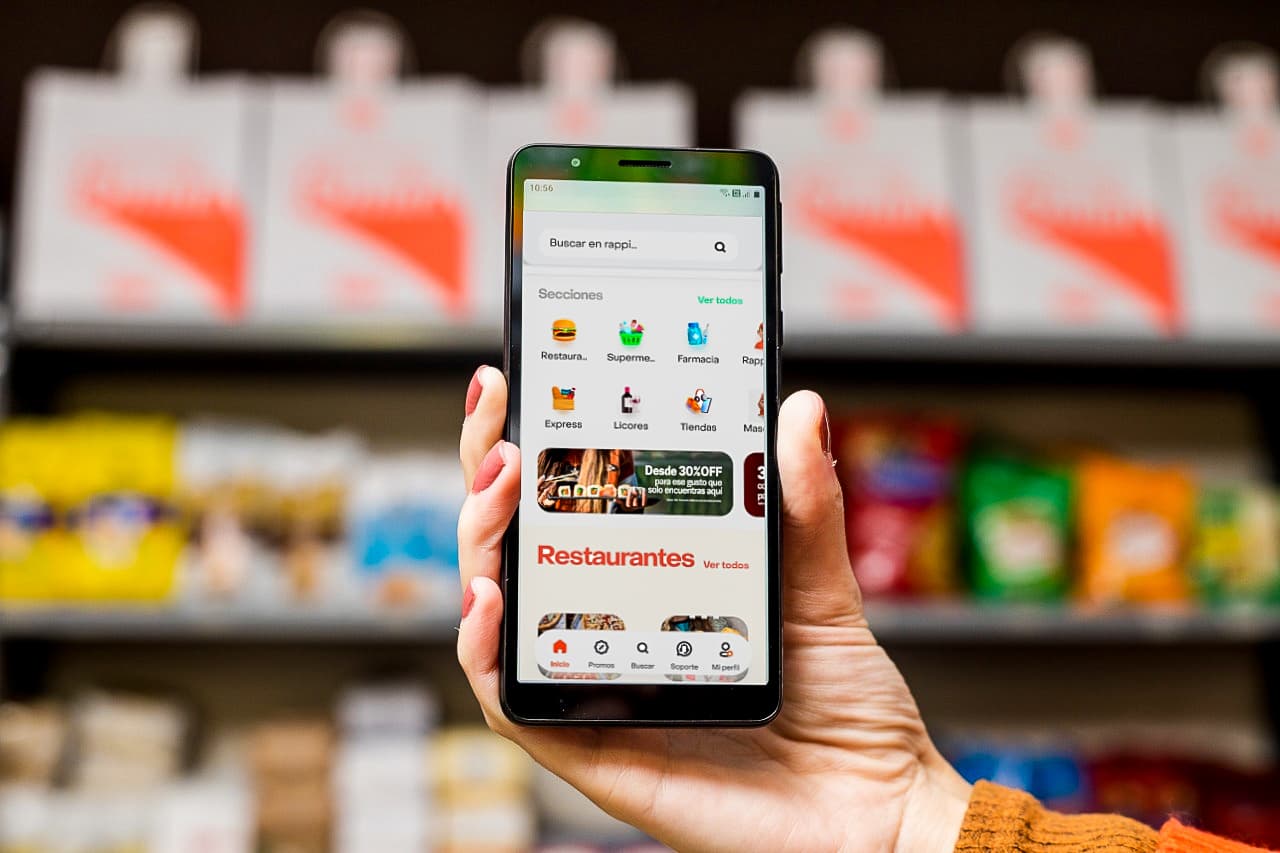 Por el contrario, Perú se muestra aún más reticente en este hábito, donde apenas 2 de cada 10 realizan este tipo de transacciones virtuales.