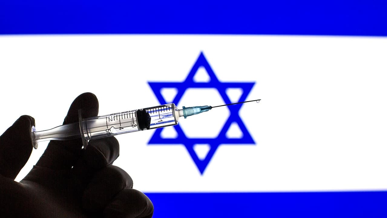 Israel ofrecerá una cuarta dosis de la vacuna COVID-19 en un intento por adelantarse a ómicron