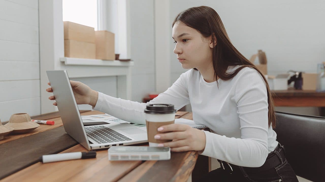 OCDE: Un tercio de las desigualdades salariales se deben solo a las empresas