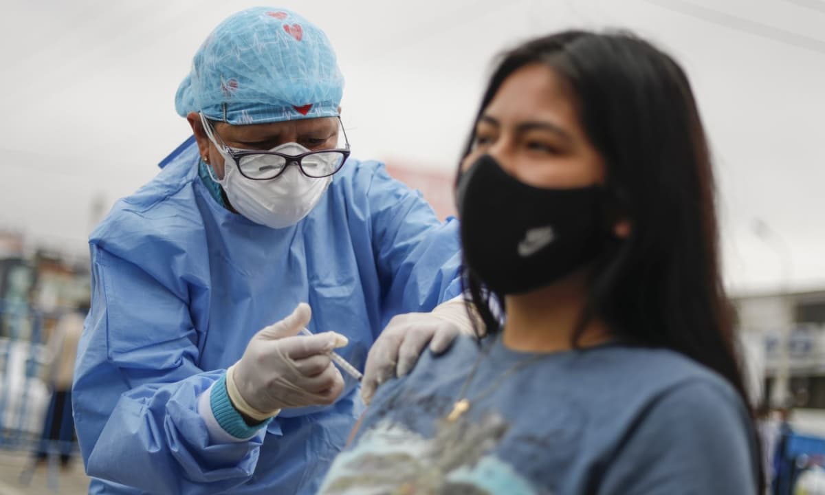 Perú cierra el 2021 con el 80,4% de su población vacunada con dos dosis contra covid-19