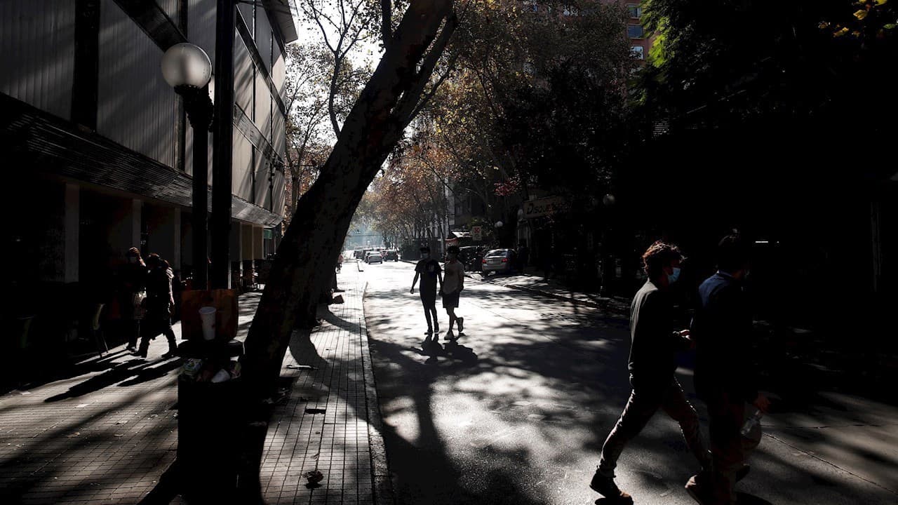 La incansable lucha legislativa por el retiro de pensiones en Chile