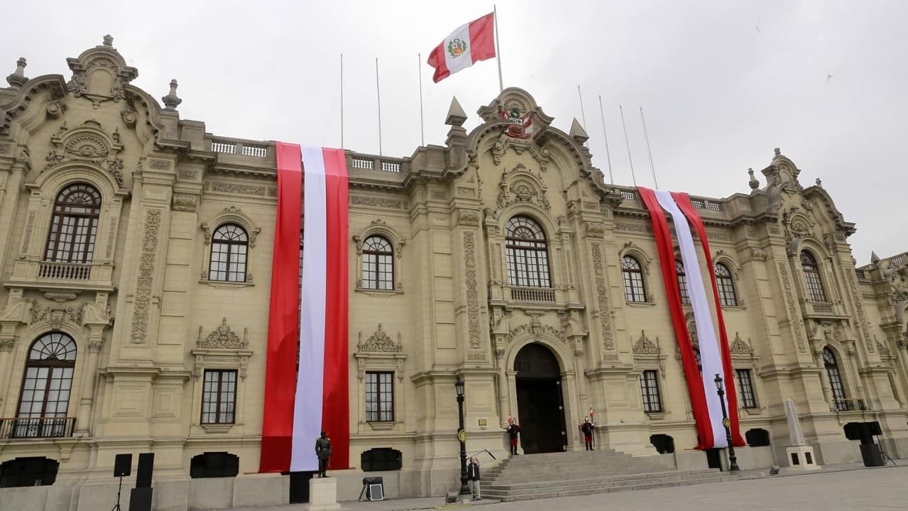 Ejecutivo peruano presentará demanda contra ley que limita referéndum