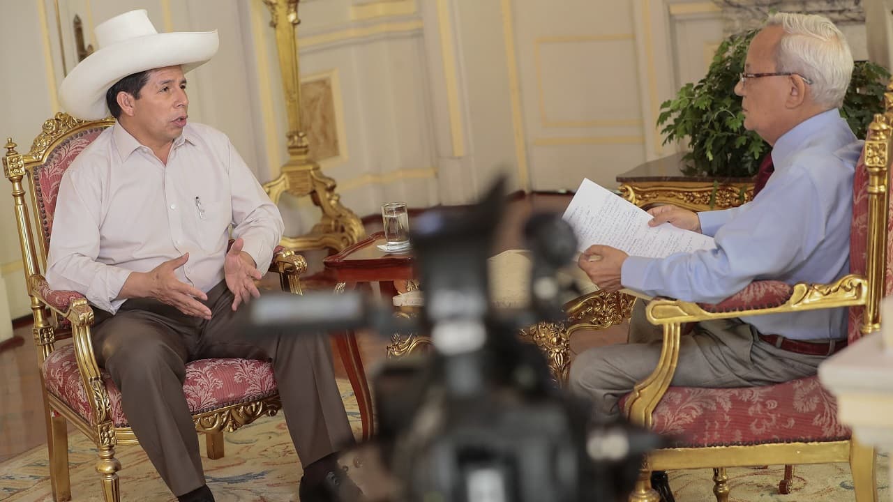 Presidente Pedro Castillo da su primera entrevista a Hildebrandt