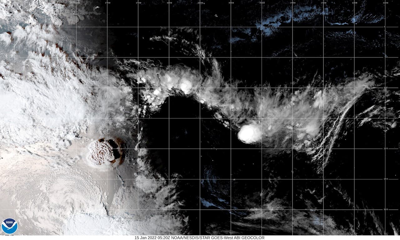 Se teme gran daño por tsunami en Tonga: comunicaciones se mantienen cortadas