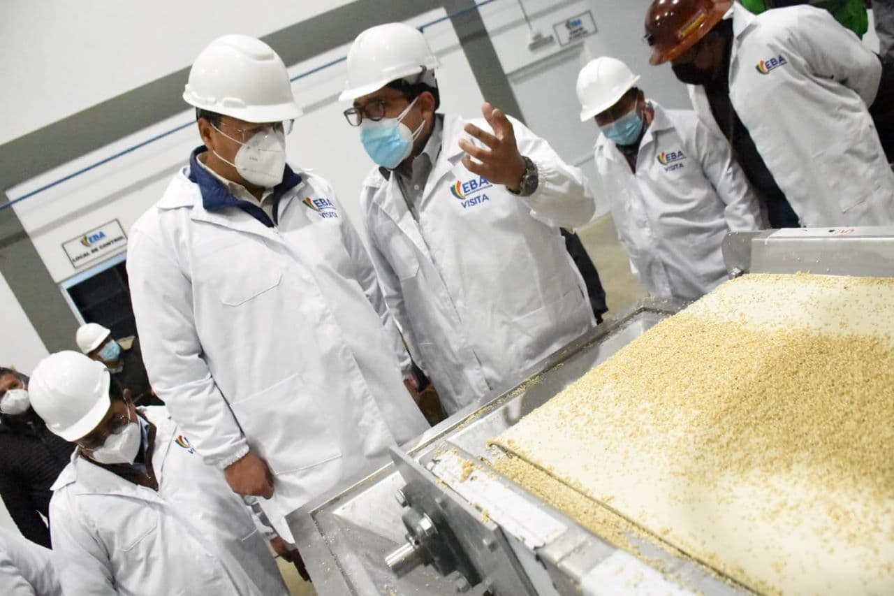 Bolivia inaugura planta para industrializar quinua