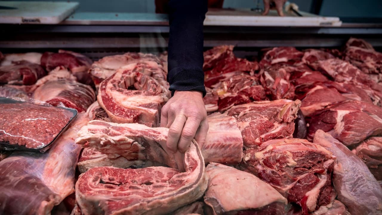 Argentina suspende exportaciones de cortes de carne vacuna populares