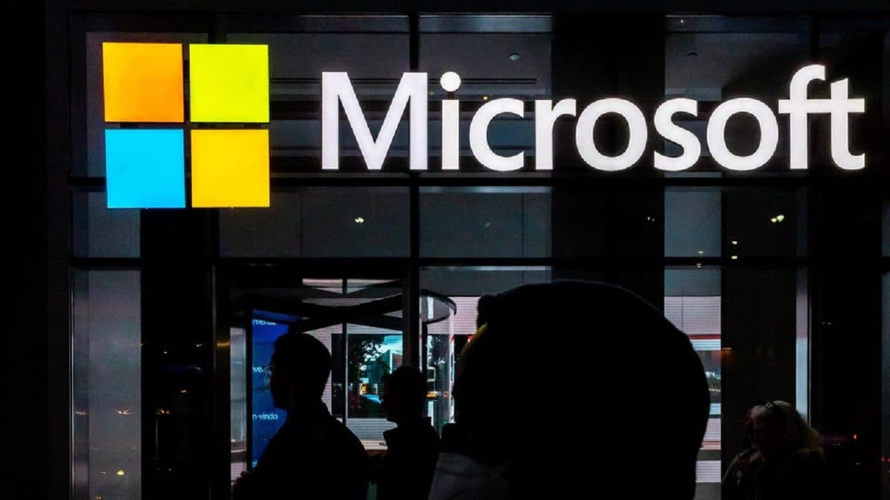 Microsoft anuncia millonaria inversión en OpenAI, creadora de ChatGPT