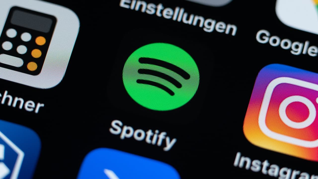 China prohíbe mayoría de acuerdos exclusivos de derechos de autor para plataformas de música digital