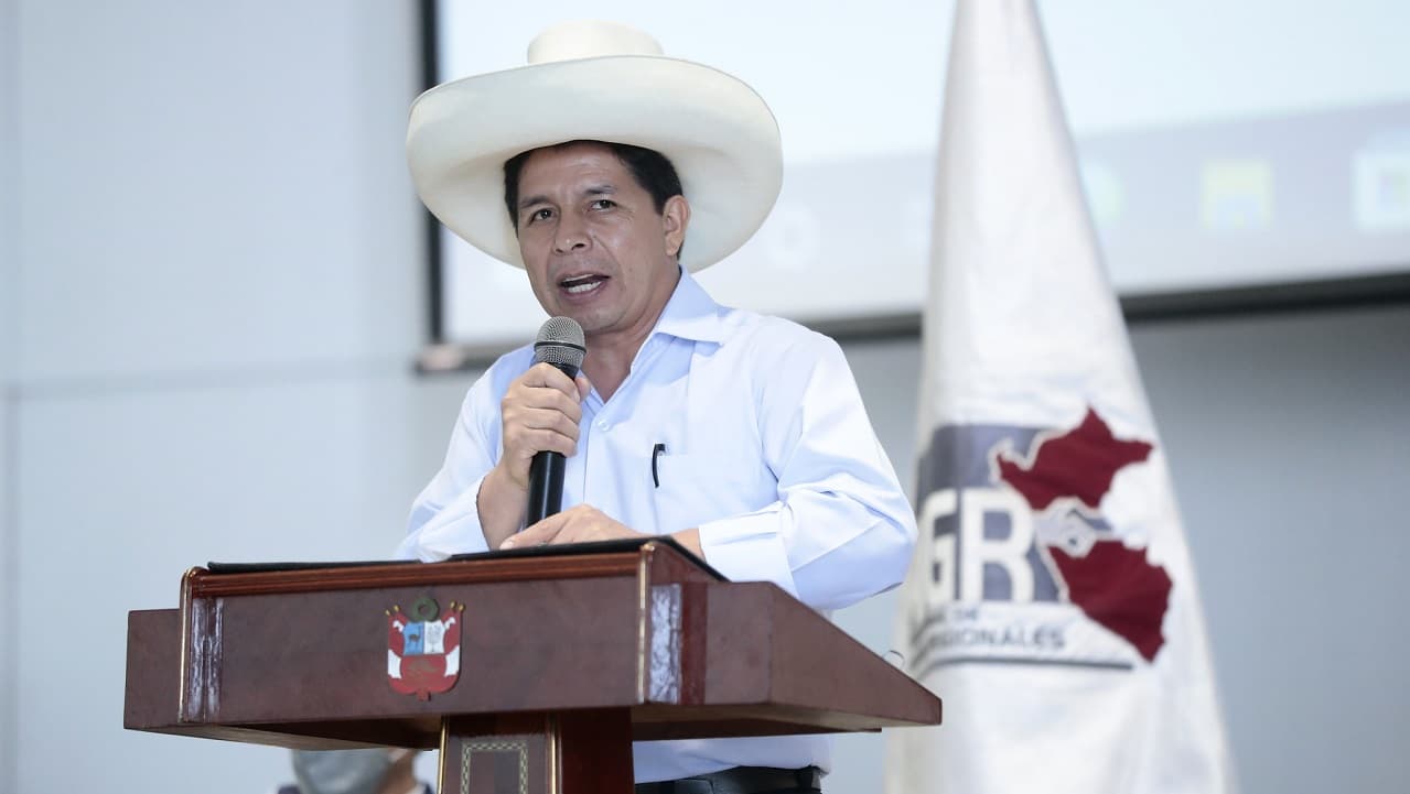Perú dice que enviará avión de la Fuerza Aérea para evacuar peruanos en Ucrania
