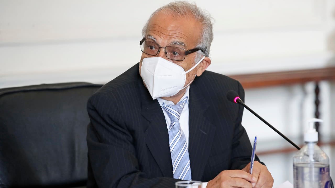 Titular de la PCM, Aníbal Torrres, señala que el Gobierno "no tiene ningún ánimo de confrontar"