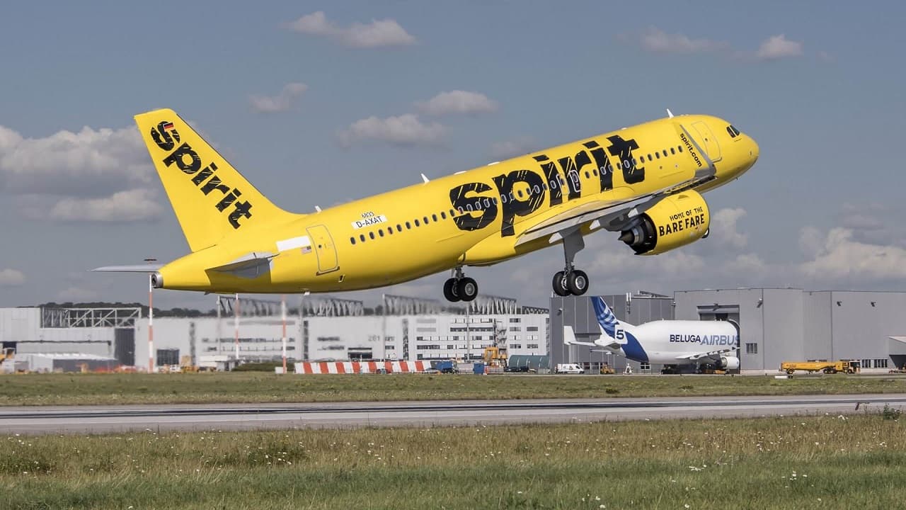 Frontier Group anuncia compra de Spirit Airlines en una jugada que busca crear la quinta aerolínea más grande de EE. UU.