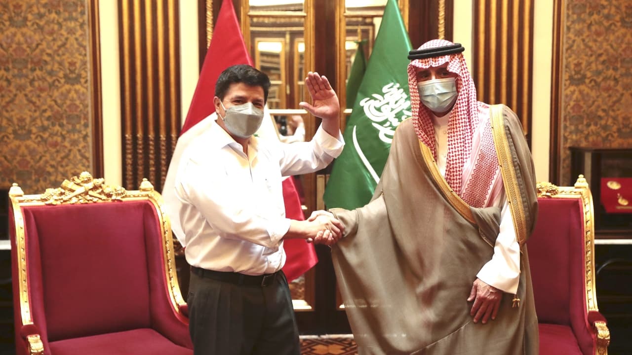 Perú y Arabia Saudí estrechan vínculos en primera reunión bilateral en Lima