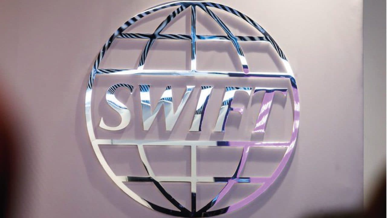 SWIFT, ¿qué es y cómo podría afectar la expulsión de Rusia del sistema?
