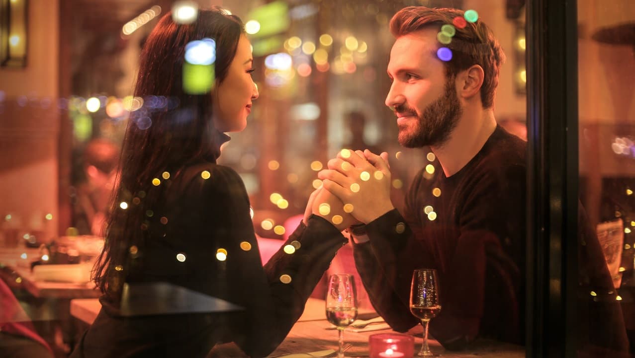 ¿No tener hijos para tener más dinero y libertad? Así viven las parejas DINK