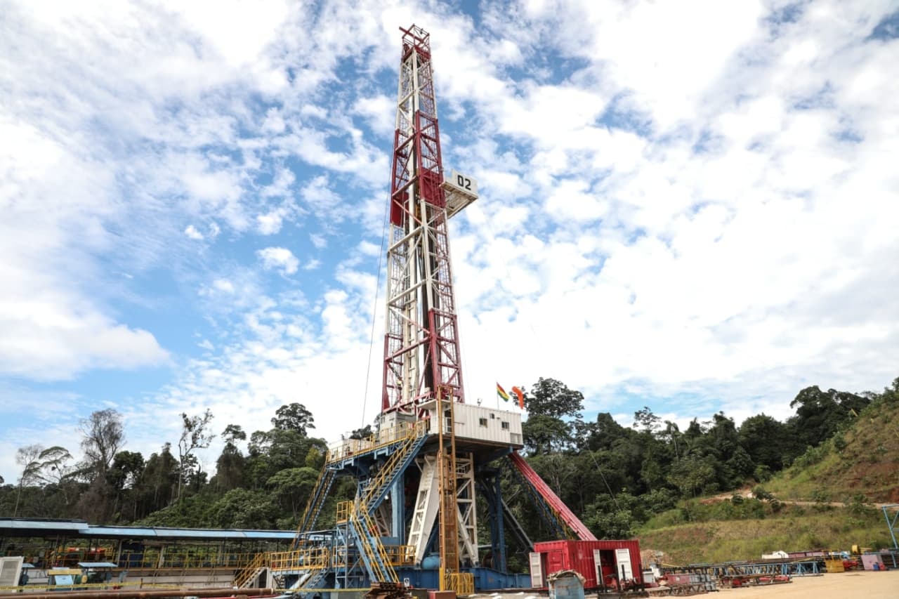 Bolivia anuncia que subirá producción de gas tras hallazgo de nuevo pozo