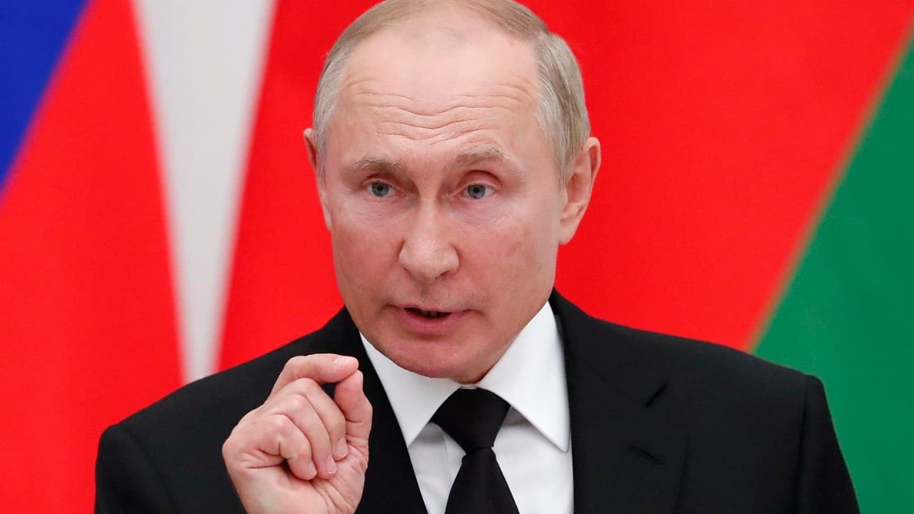Putin llamó a los oligarcas rusos a invertir en el país