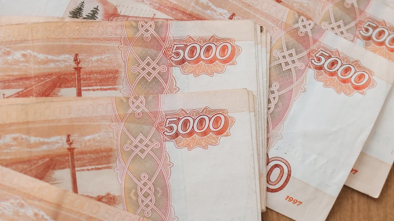 Bancos, fondos y bolsas internacionales ponen en marcha las sanciones a Rusia