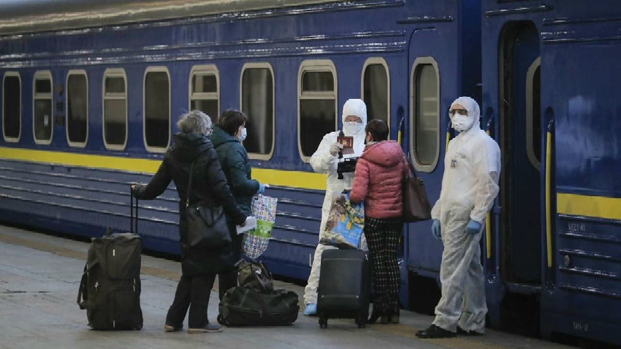 Ucrania, la mayor crisis de refugiados en Europa desde la II Guerra Mundial, advierte ACNUR
