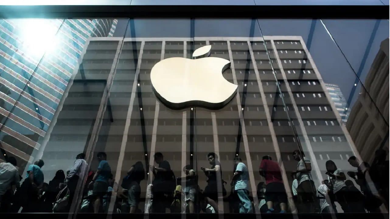 Acciones de Apple caen ante temores de desaceleración de la demanda del iPhone 14