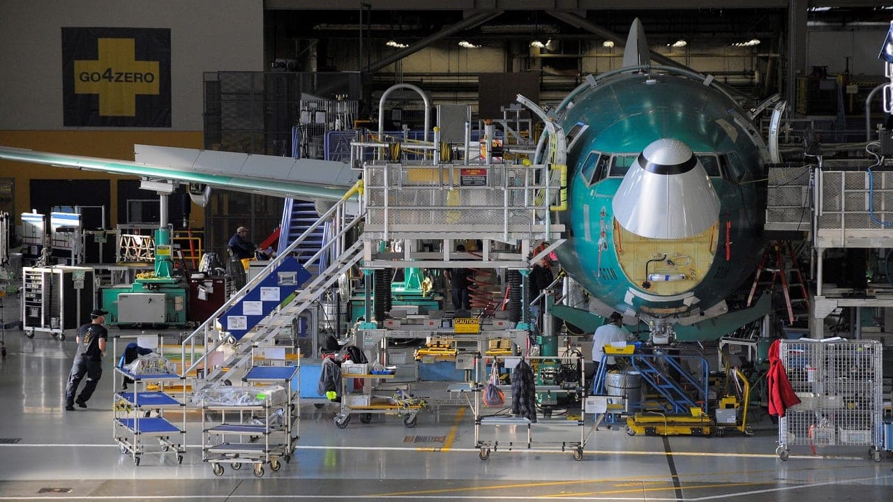 Boeing suspendió la compra de titanio a Rusia