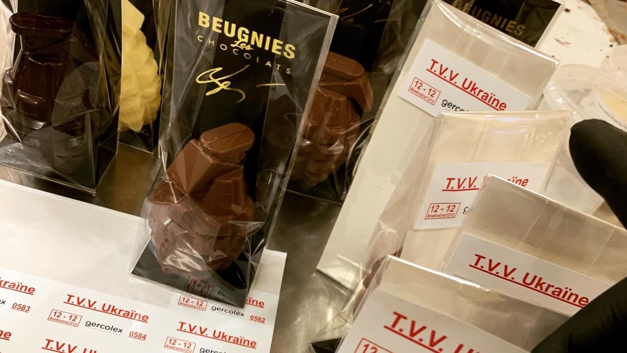Este pastelero belga vende chocolate y dona la mitad de sus ganancias a Ucrania
