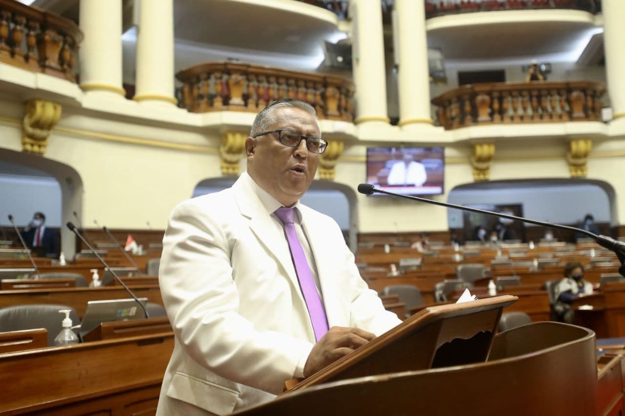 Congreso censuró al ministro de Salud
