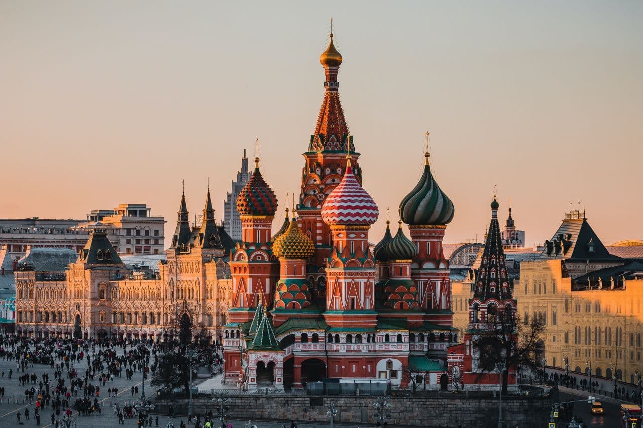 La Unión Europea adopta nuevas sanciones contra Rusia que incluyen el veto al oro