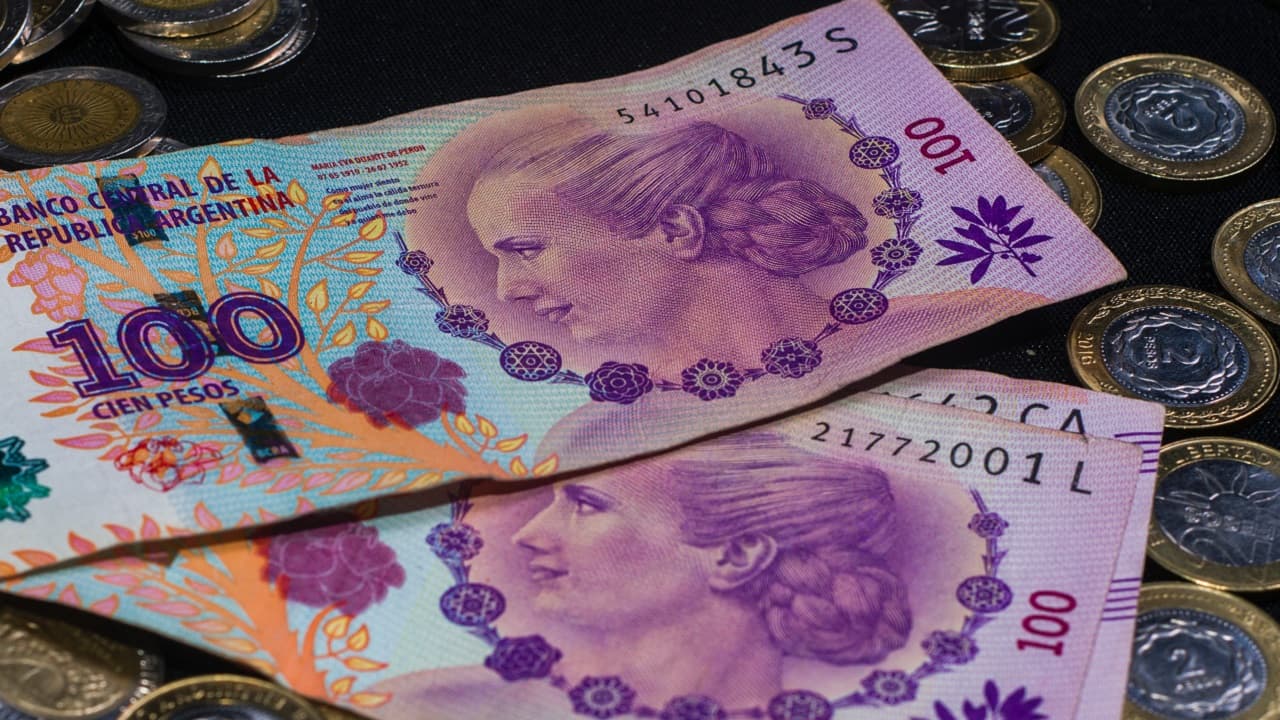 El salario mínimo en Argentina aumenta 45 % en medio de elevada inflación