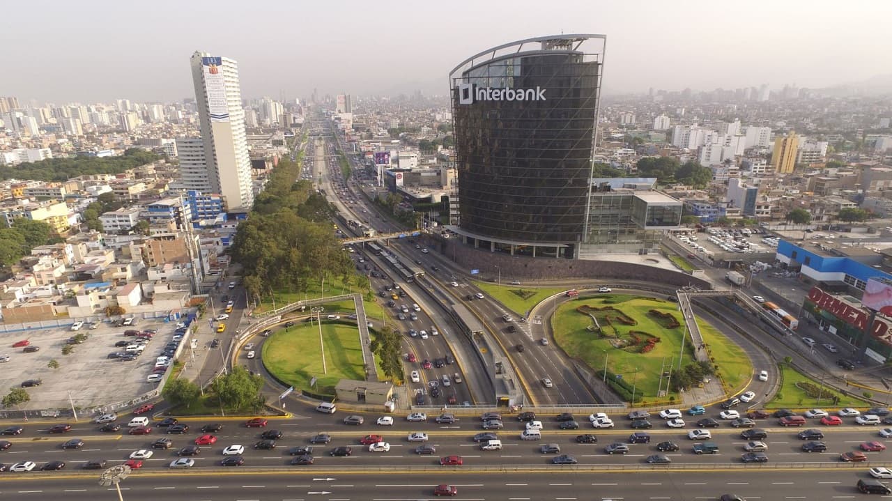 Moody's mantiene perspectiva estable de sistemas bancarios de Perú y más países de Latinoamérica