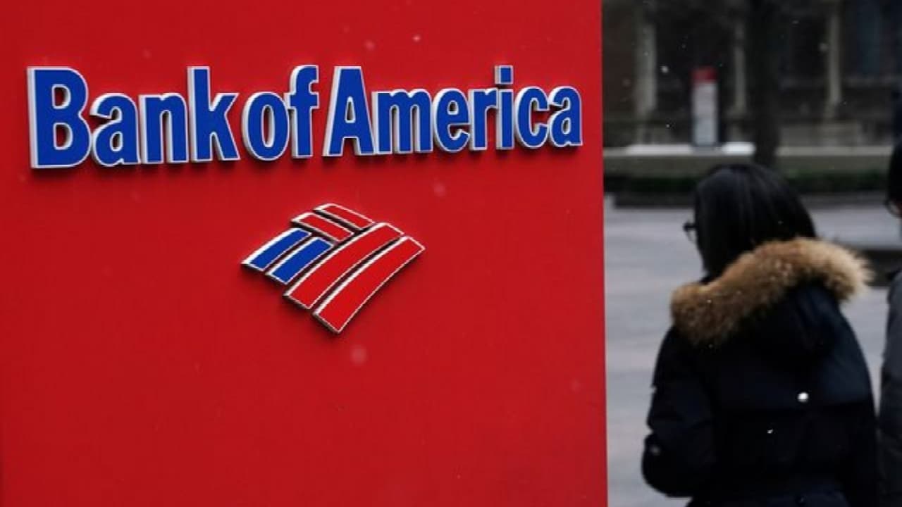 Ganancia de Bank of America cae por alza de las provisiones para préstamos