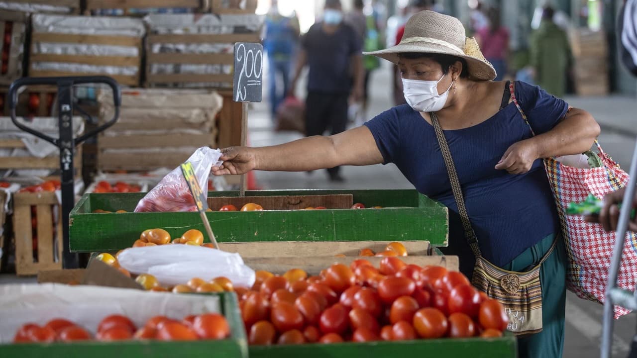 El Gobierno peruano espera que la inflación se modere con mayor rapidez desde junio