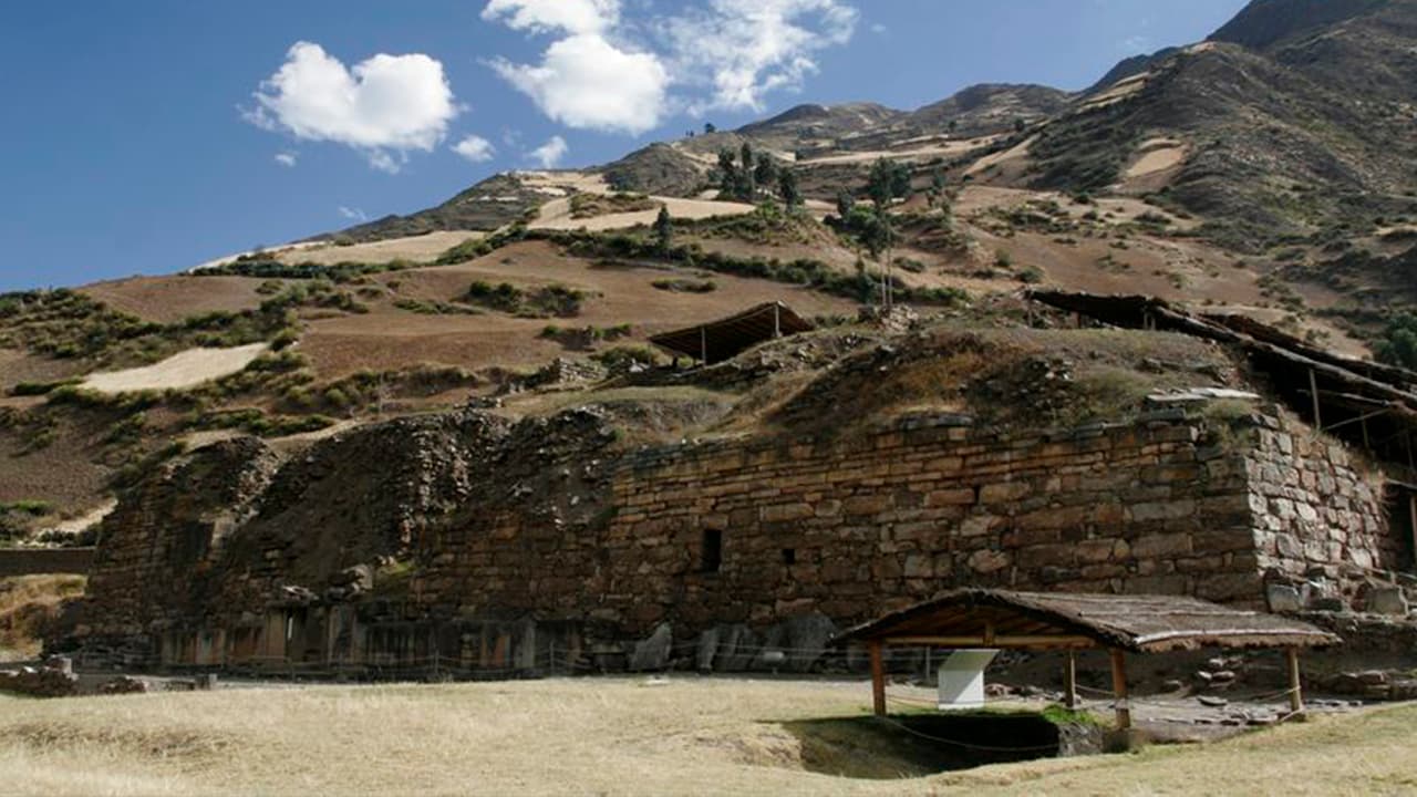 Arqueólogos descubren nueva galería subterránea de 3.000 años de cultura Chavín