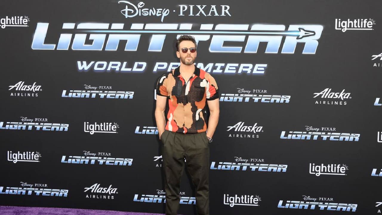 Chris Evans, la voz del Buzz Lightyear humano: "Es una película más madura"