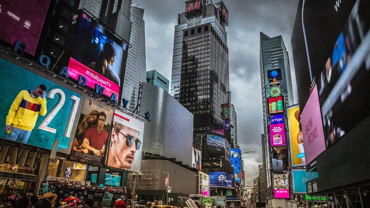 Broadway dejará de exigir la mascarilla al público a partir de julio
