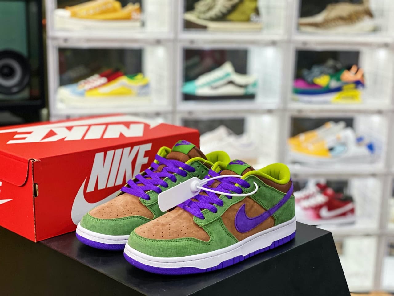 Nike anuncia que saldrá por completo de Rusia
