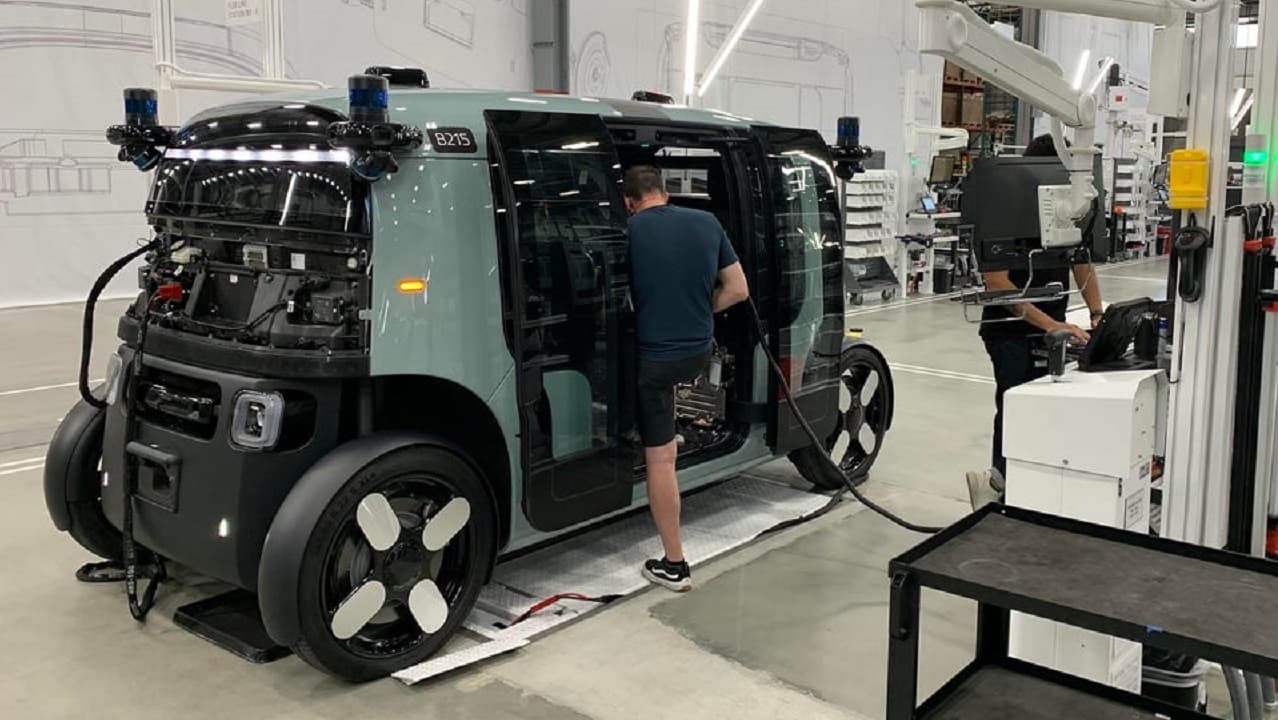 Cómo es el ‘robotaxi’ de Amazon que pasará a buscarte por tu casa en el futuro