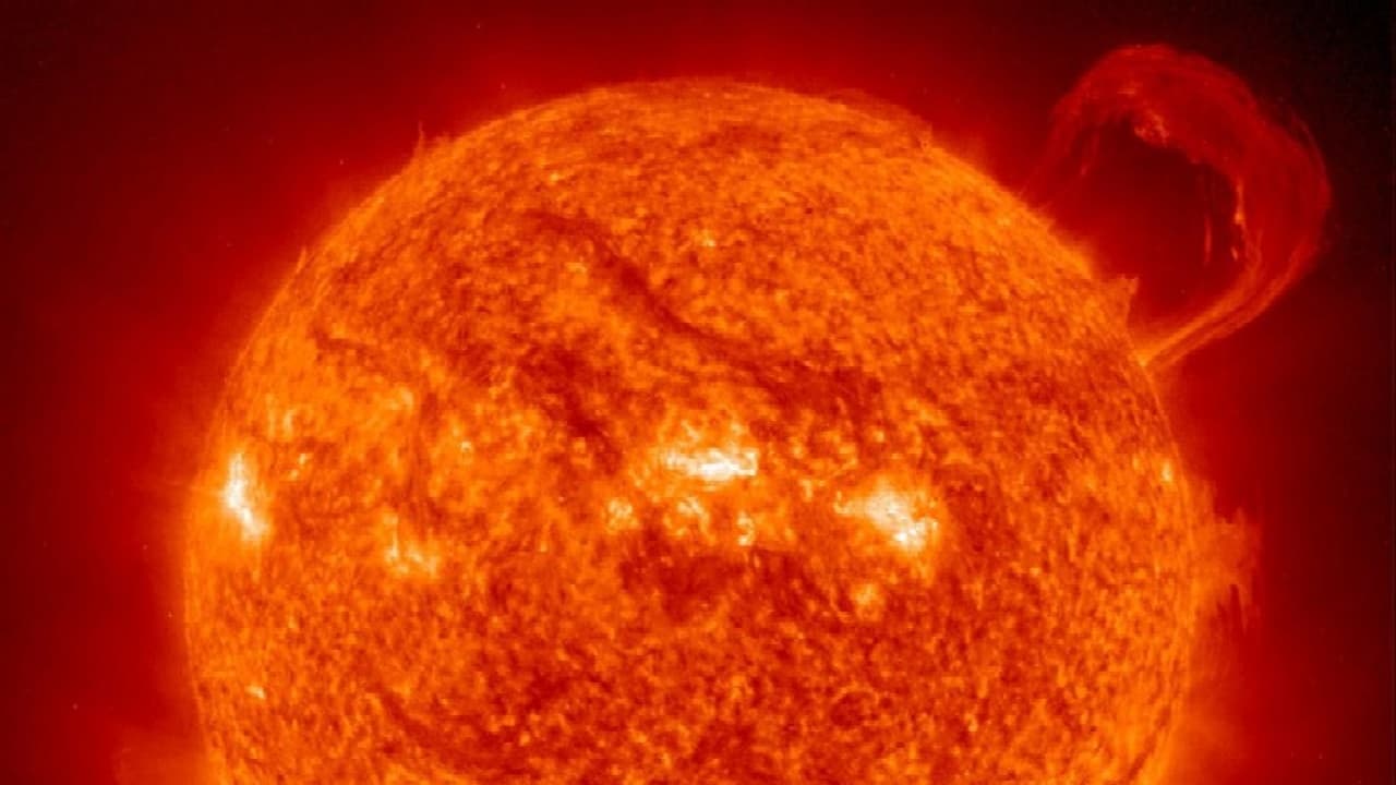 Una tormenta solar alcanzará la Tierra este jueves: ¿alterará las comunicaciones?