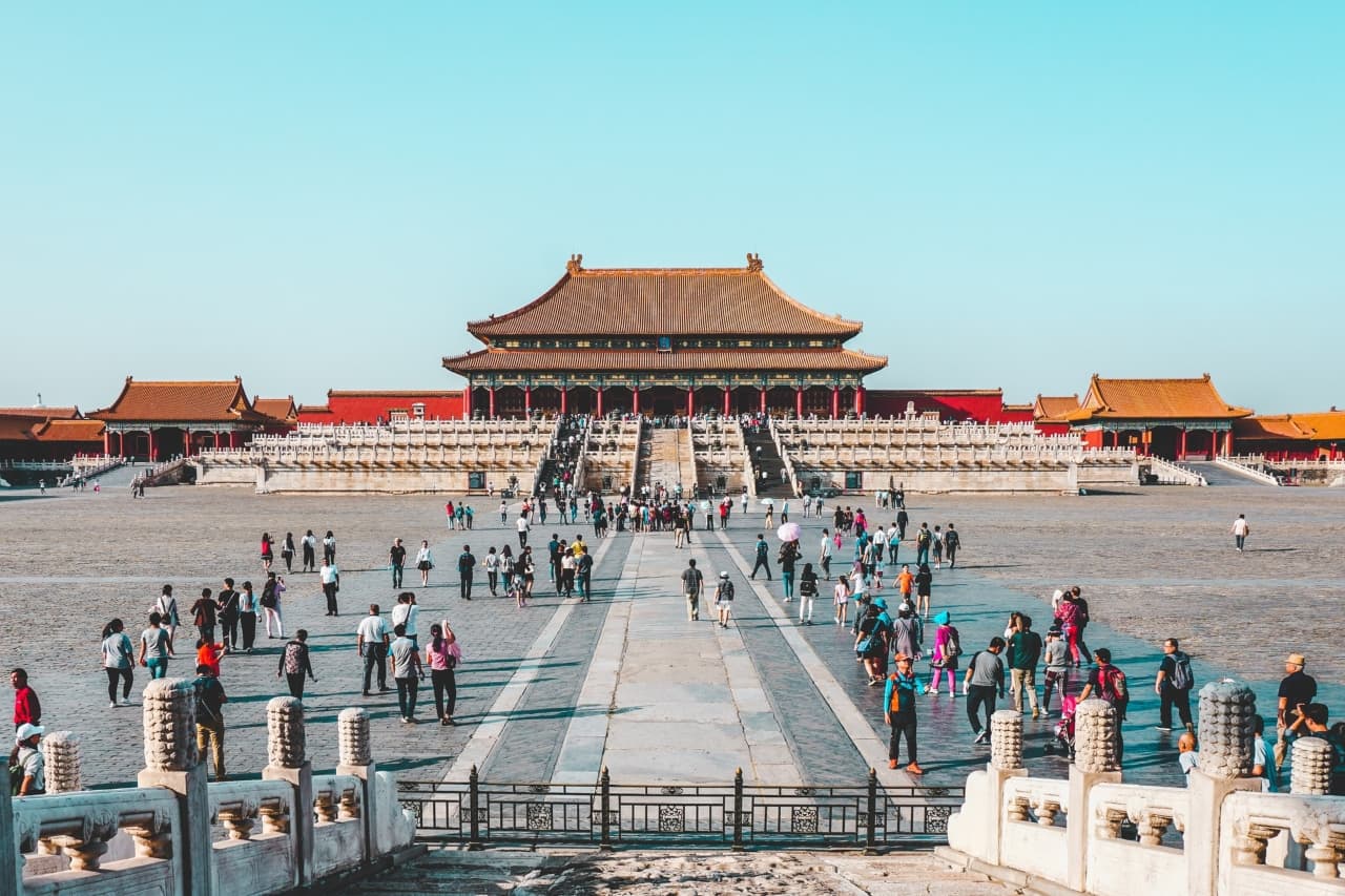 Chinos proponen nuevo calendario y sistema de medición universal