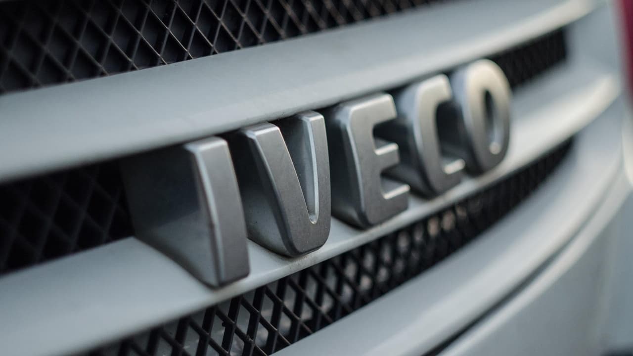 Iveco deja Rusia tras ceder participación en empresa conjunta