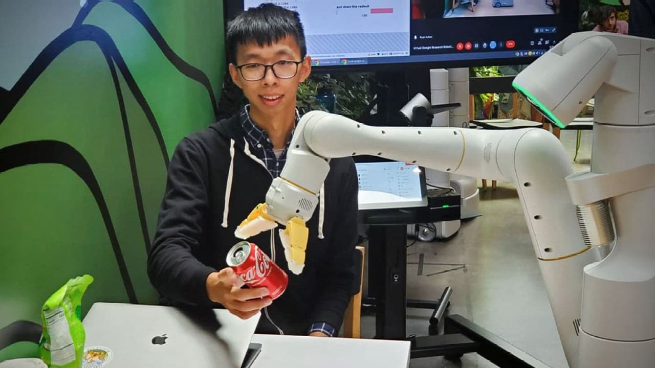 Los camareros robots de Google sirven refrescos y papas fritas