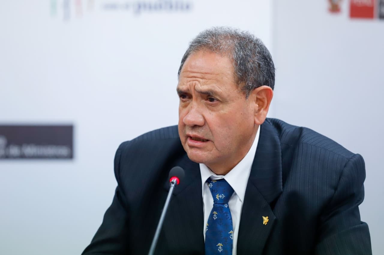 Renunció el ministro de Defensa José Luis Gavidia