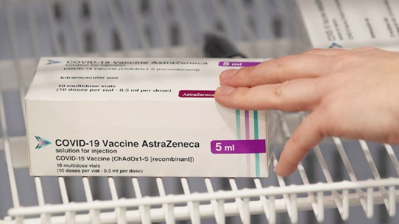AstraZeneca, pionero en las inyecciones contra la covid-19, dejaría el negocio de vacunas