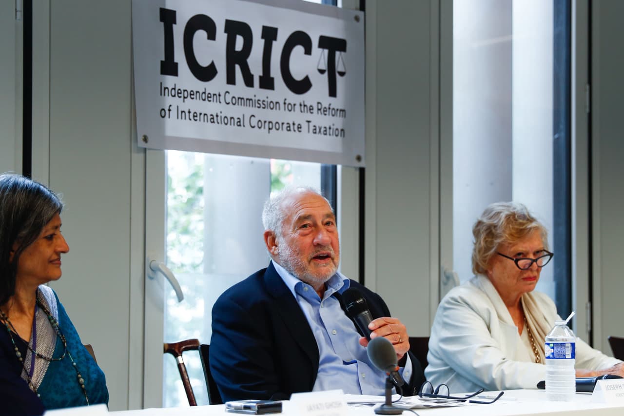 Stiglitz sobre alza de tasas: 'los bancos centrales van a crear una recesión más profunda'